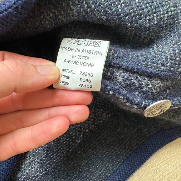 Geiger Wool Woodland Pattern Button Sweater Women’s AU 38 Color Navy - Picture 5 of 6